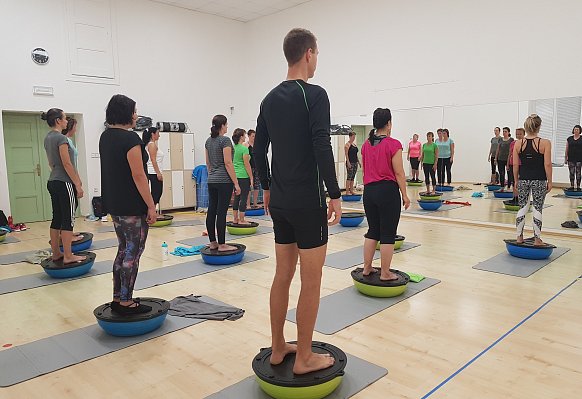 Kondiční cvičení a BOSU CORE Kondiční cvičení a BOSU CORE